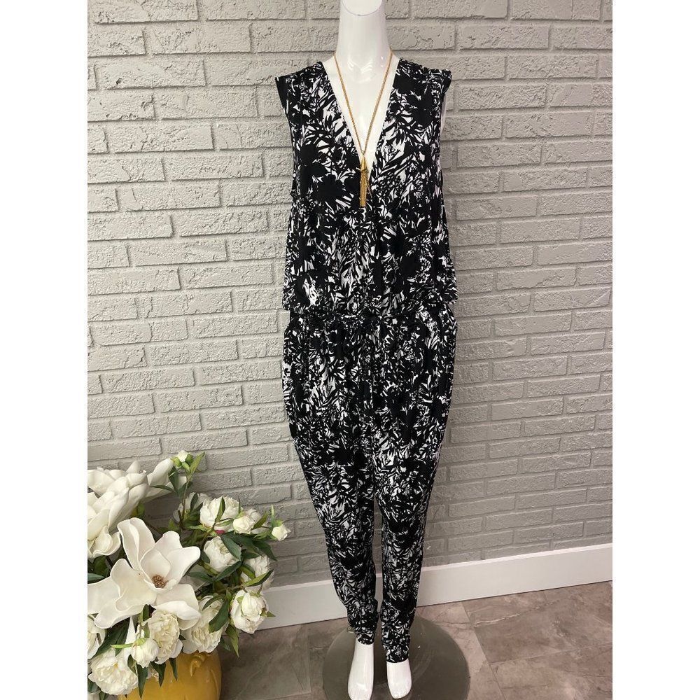 Jeans by Buffalo Black & White Jumpsuit Size L NWT